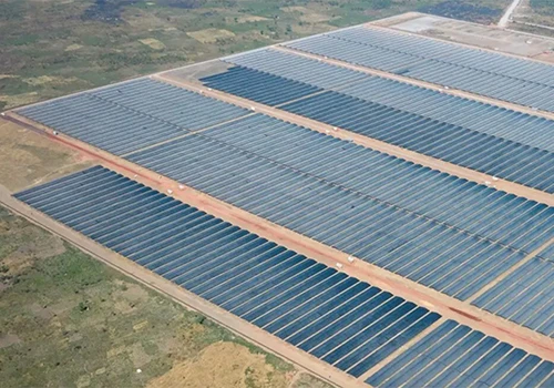 A DRC Solar{0}}akkumulátorprojektje alapterhelésű megújuló energiát hoz Kamoa-kakulai rézbányába