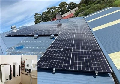 30 kW-os, kereskedelmi hálózaton kívüli napelemes rendszer